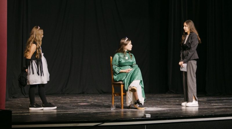 „Планета тајни” на дечјем позоришном фестивалу у Љубовији