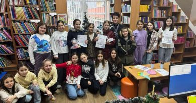 Награђени талентовани учесници Новогодишње ликовне креативне радионице