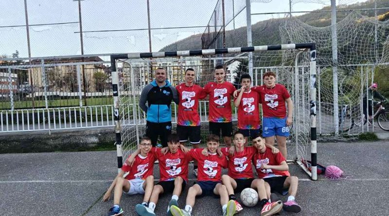 Кока-кола куп: Фудбалска грозница у Малом Зворнику Кока-кола куп: Фудбалска грозница у Малом Зворнику