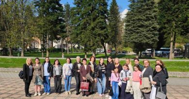 Поезија уживо – лепота песничке речи: Наши рецитатори на окружној смотри у Крупњу