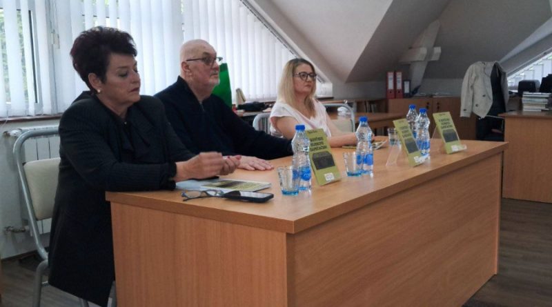 Антиратна порука и снага памћења: Огњен Пудар представио роман у малозворничкој библиотеци