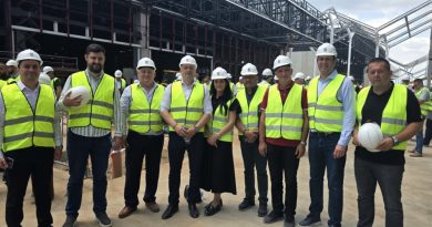Председник општине Мали Зворник са локалним лидерима на градилишту EXPO 2027 у Београду Председник општине Мали Зворник са локалним лидерима на градилишту EXPO 2027 у Београду