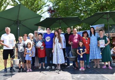Две награде са „Златног котлића” одлазе у Мартинце: Злато и бронза за сремске куваре Две награде са „Златног котлића” одлазе у Мартинце: Злато и бронза за сремске куваре