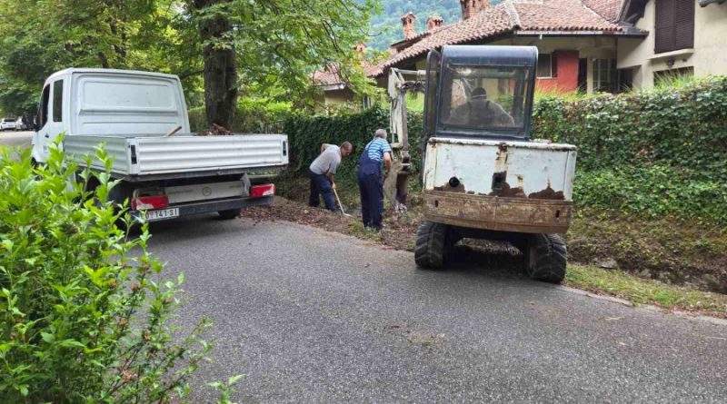 ЈКП „Дрина” наставља летње чишћење и уређење јавних површина у Малом Зворнику ЈКП „Дрина” наставља летње чишћење и уређење јавних површина у Малом Зворнику
