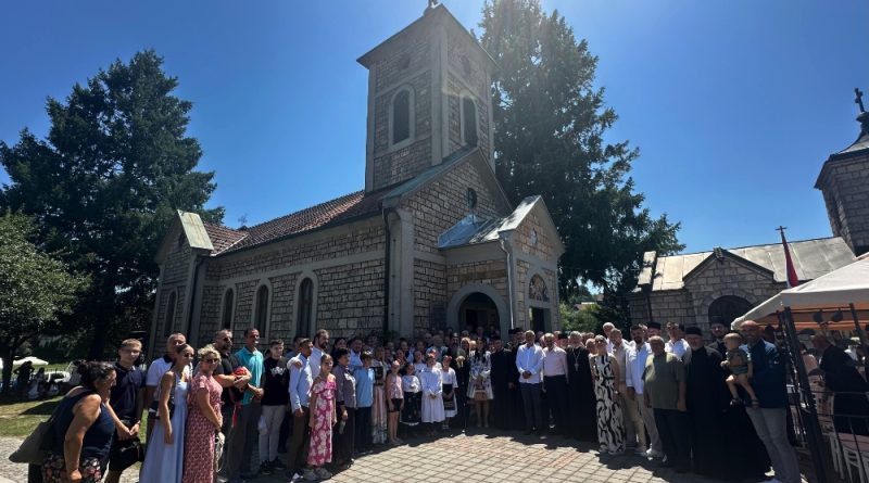 Шест деценија молитвеног Трага: Епископ Јеротеј служио на Илиндан у Доњој Борини Шест деценија молитвеног Трага: Епископ Јеротеј служио на Илиндан у Доњој Борини