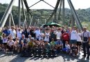 Сусрети суседа који померају границе: Дух братства и заједништва на мосту који их повезује Сусрети суседа који померају границе: Дух братства и заједништва на мосту који их повезује