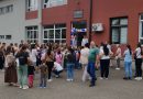 Уџбеници за млађе и новчана подршка за старије основце у општини Мали Зворник