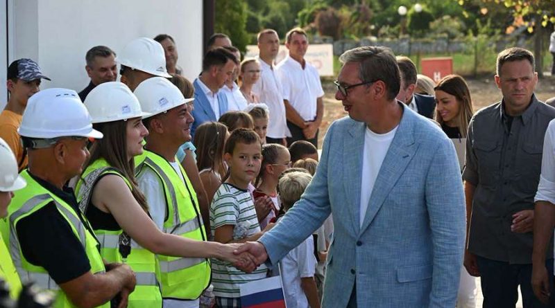 Посета председника Републике Србије: Најављен наставак улагања у развој општине Мали Зворник уз значајну финансијску подршку државе Посета председника Републике Србије: Најављен наставак улагања у развој општине Мали Зворник уз значајну финансијску подршку државе
