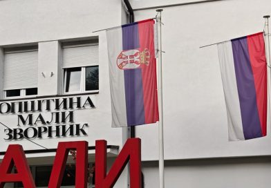 Честитка председника општине Мали Зворник грађанима поводом Дана српског јединства, слободе и националне заставе Честитка председника општине Мали Зворник грађанима поводом Дана српског јединства, слободе и националне заставе